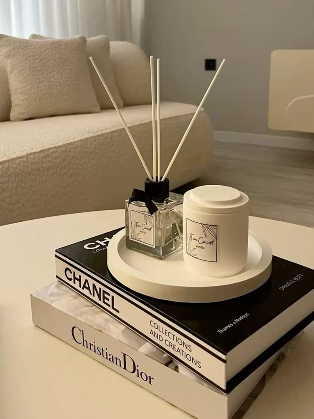 Modern coffee table decorative books set
